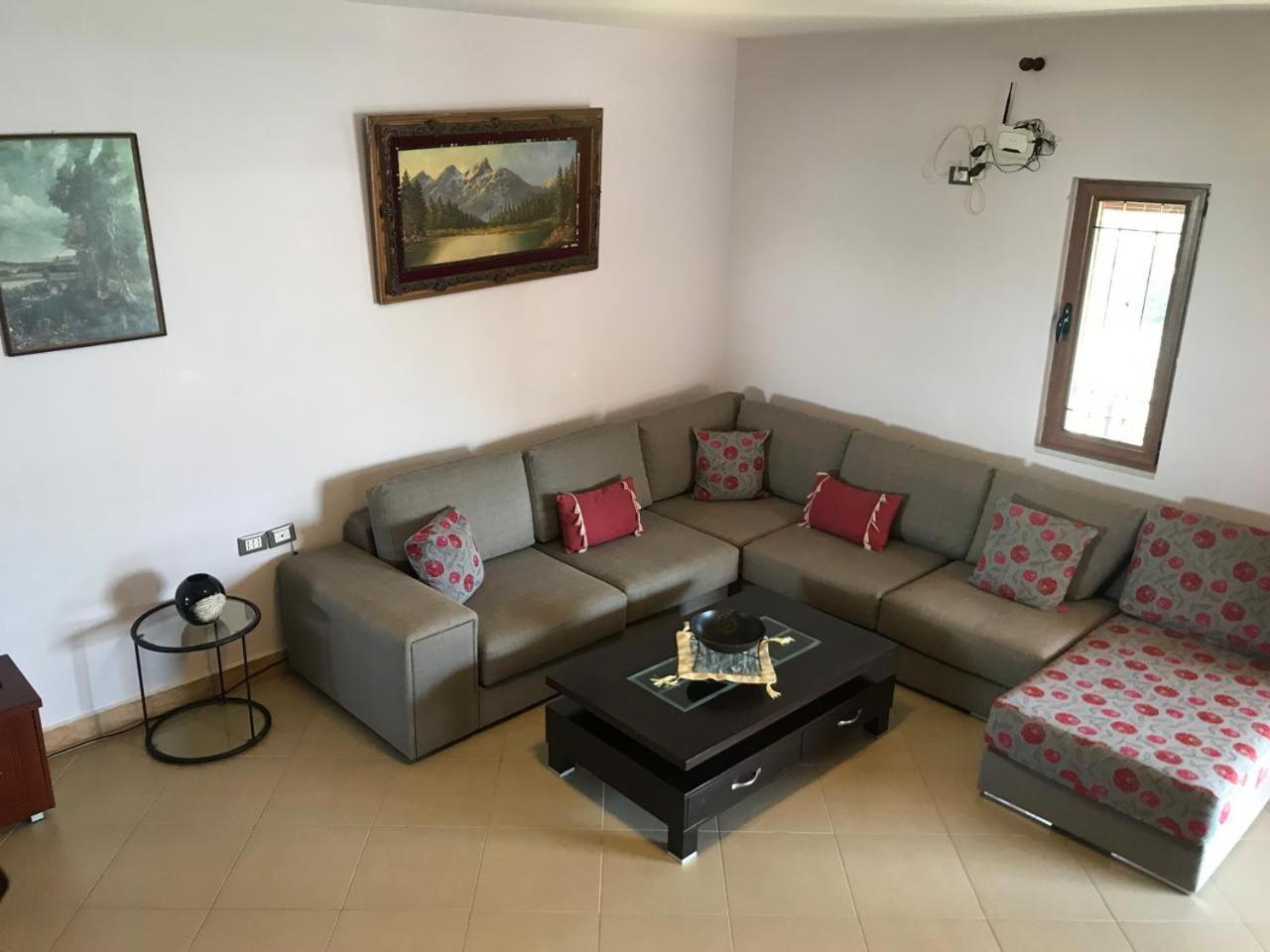 Villa Kolonja Ksamil Luaran gambar