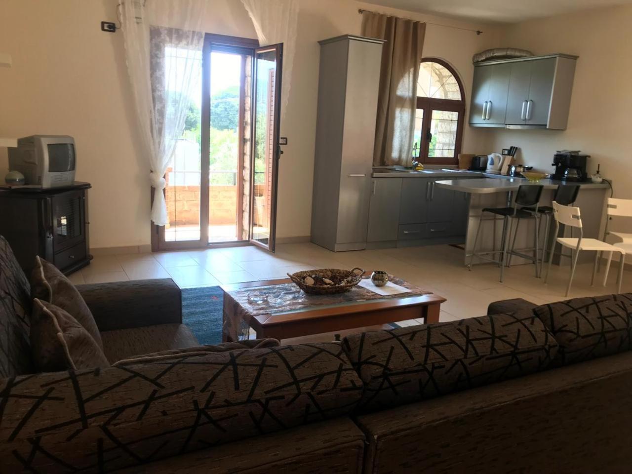 Villa Kolonja Ksamil Luaran gambar