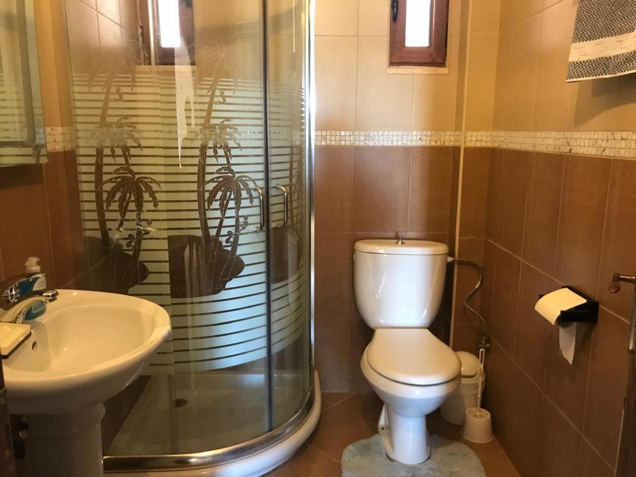 Villa Kolonja Ksamil Luaran gambar