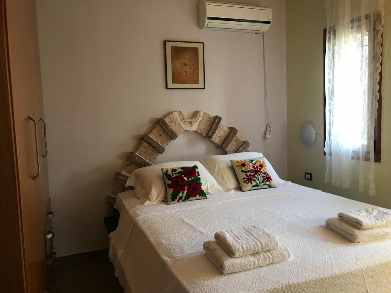 Villa Kolonja Ksamil Luaran gambar