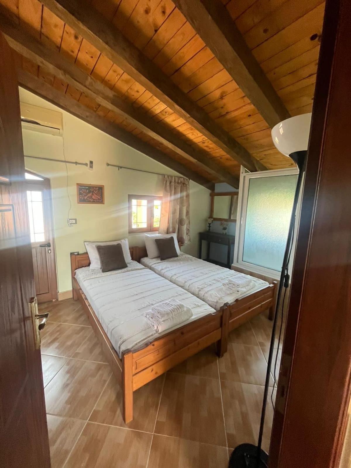 Villa Kolonja Ksamil Luaran gambar