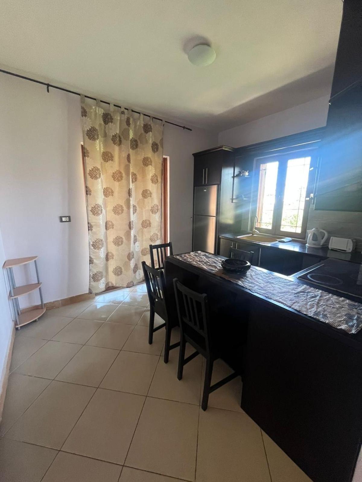 Villa Kolonja Ksamil Luaran gambar